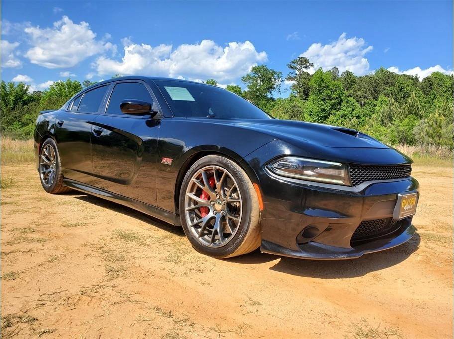 Used 2016 Dodge Charger SRT w/ Harman/Kardon Audio Group RWD image 14