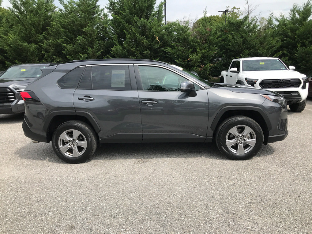 Certified 2025 Toyota RAV4 XLE AWD/4WD image 8