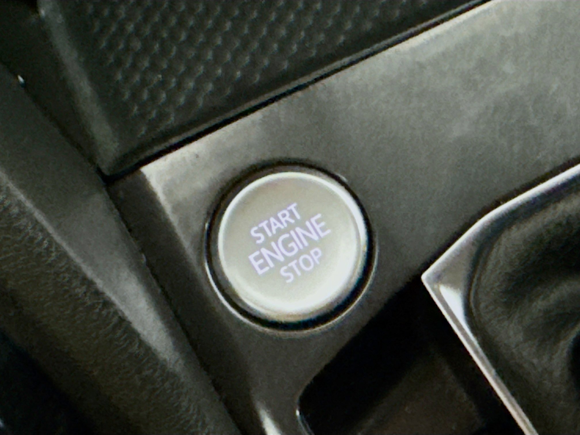 Used 2024 Volkswagen Tiguan Wolfsburg Edition image 21