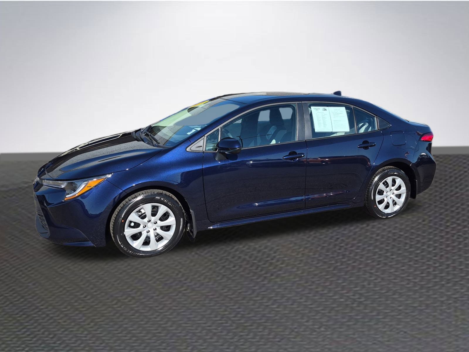 Used 2026 Toyota Corolla LE image 2