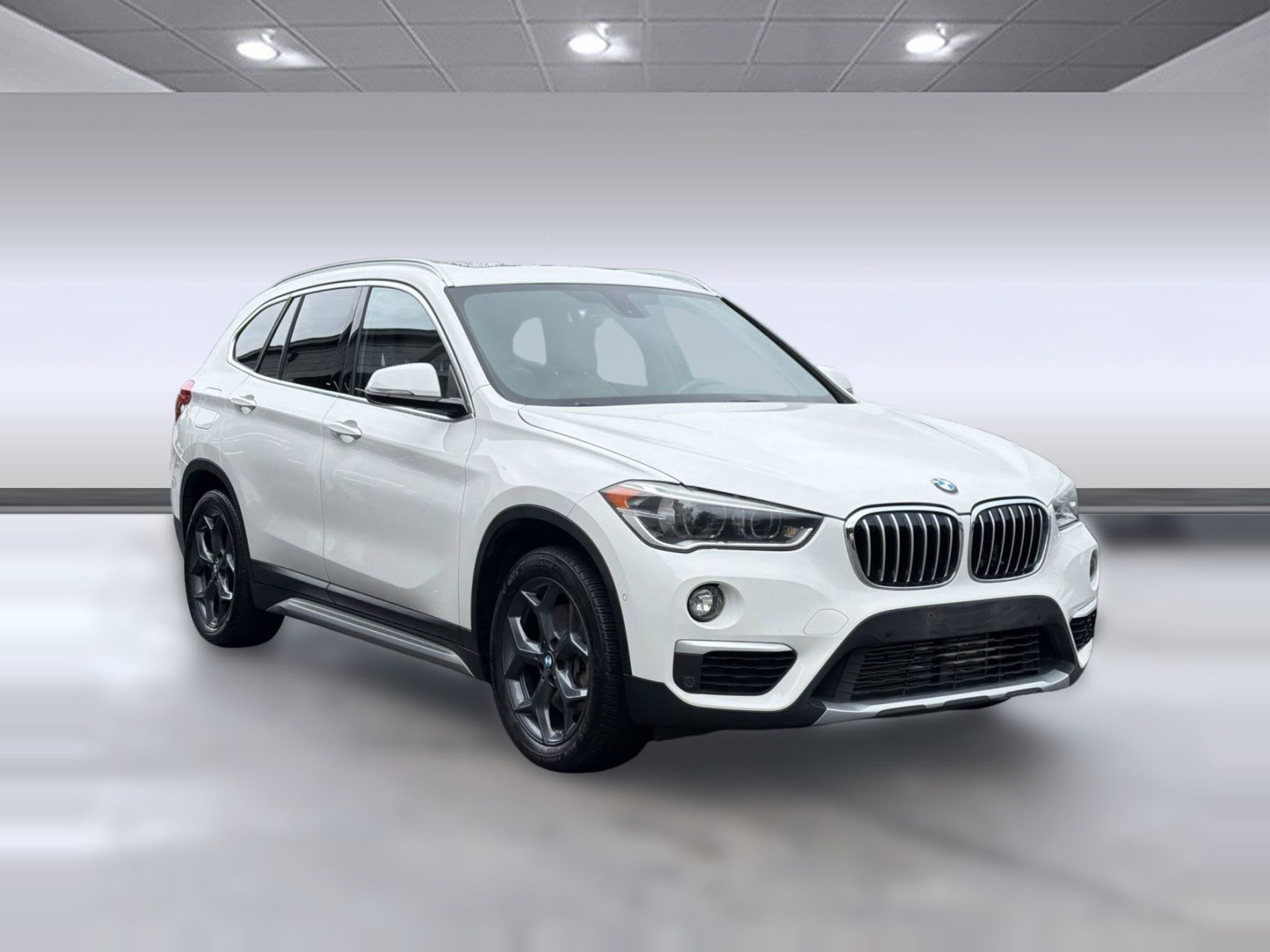 Used 2018 BMW X1 xDrive28i w/ Premium Package AWD/4WD image 7