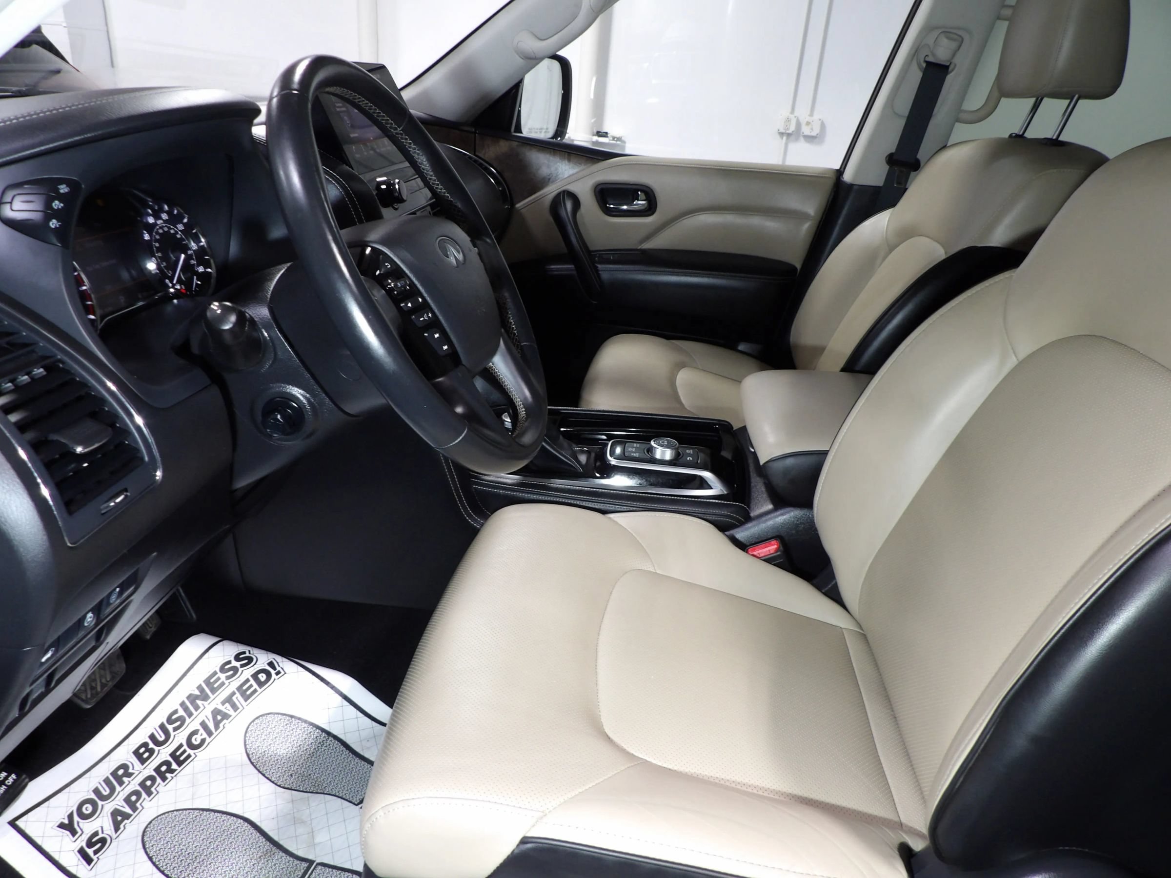 Used 2023 INFINITI QX80 Premium Select w/ Cargo Package AWD/4WD image 14