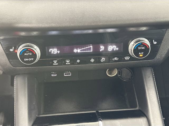 Used 2023 Mitsubishi Outlander SE image 14