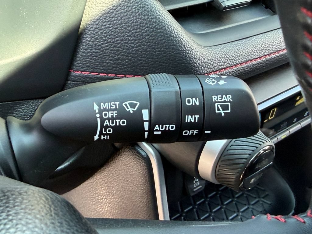 Used 2022 Toyota RAV4 SE w/ Weather & Moonroof Package AWD/4WD image 36