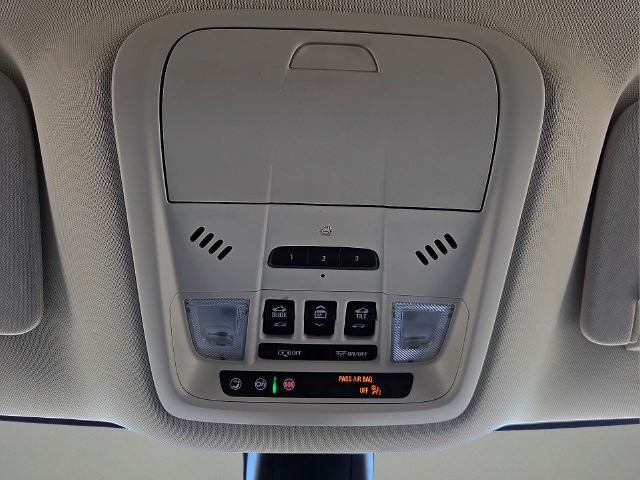 Used 2024 Buick Enclave Avenir w/ Avenir Technology Package AWD/4WD image 20