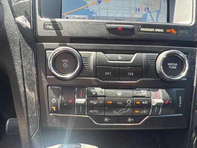 Used 2018 Ford Explorer XLT w/ Equipment Group 202A FWD image 19