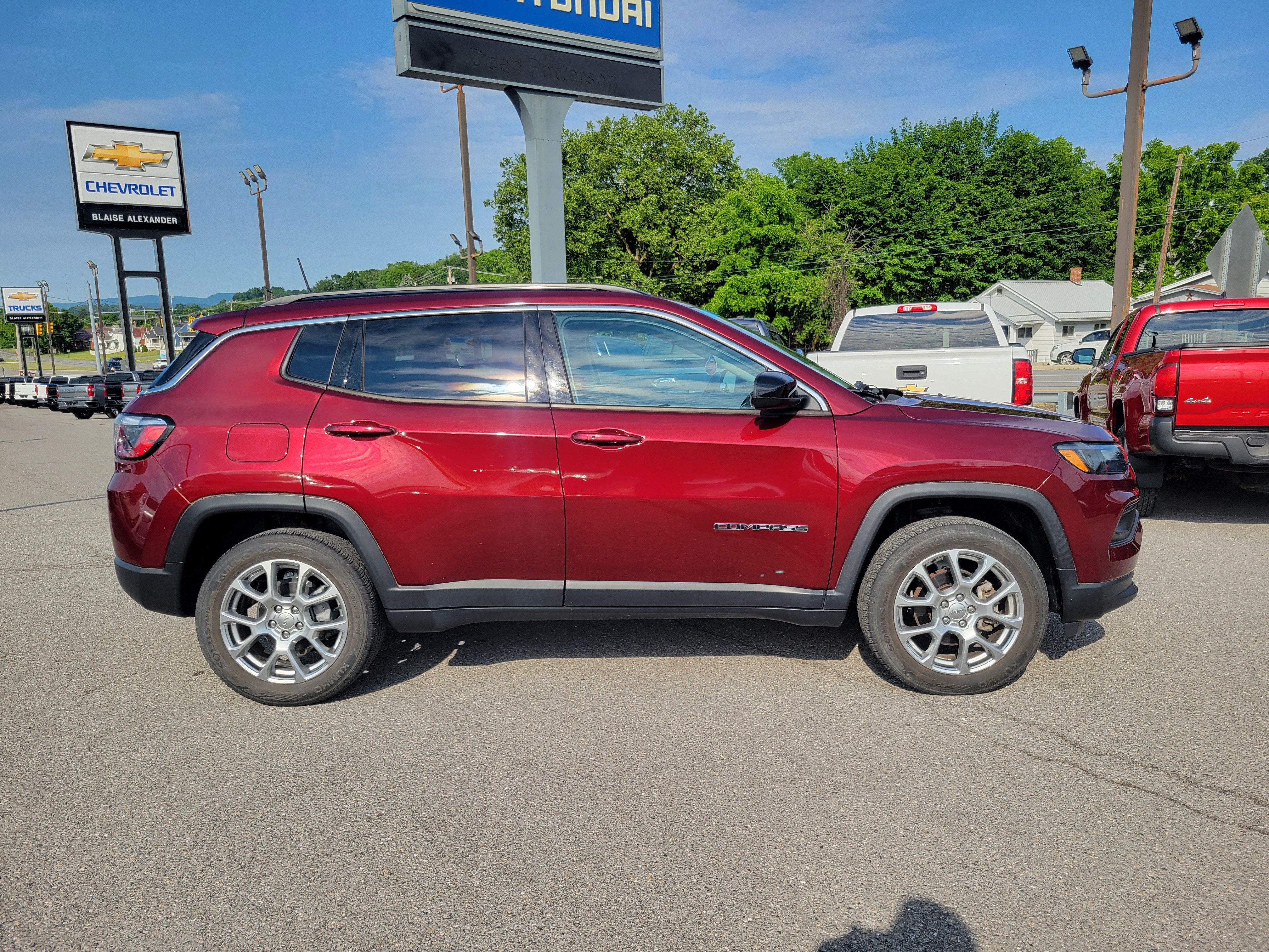 Used 2022 Jeep Compass Latitude AWD/4WD video 2