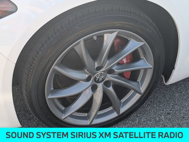 Used 2024 Alfa Romeo Giulia Ti AWD/4WD image 11