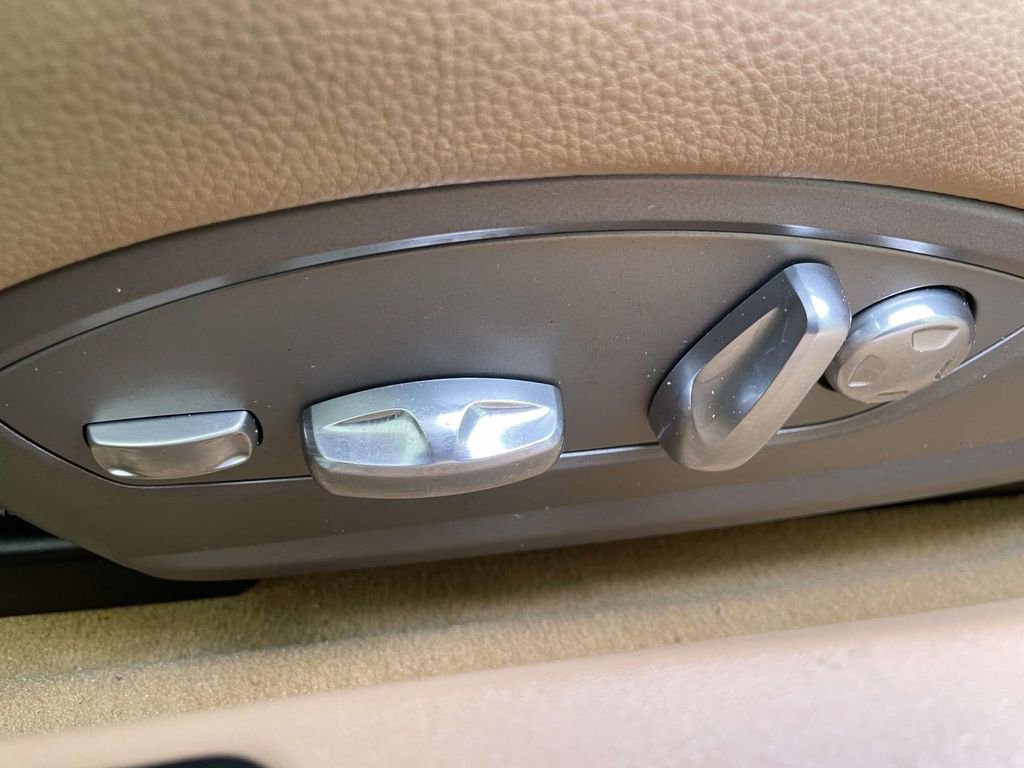 Certified 2017 Porsche 911 Carrera 4S image 17