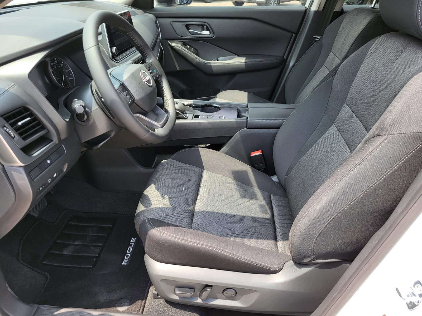 New 2026 Nissan Rogue SV image 18