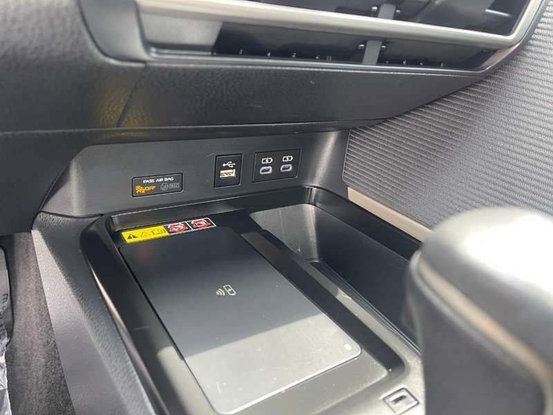 Used 2025 Toyota Camry SE w/ Multimedia Upgrade Package FWD image 30