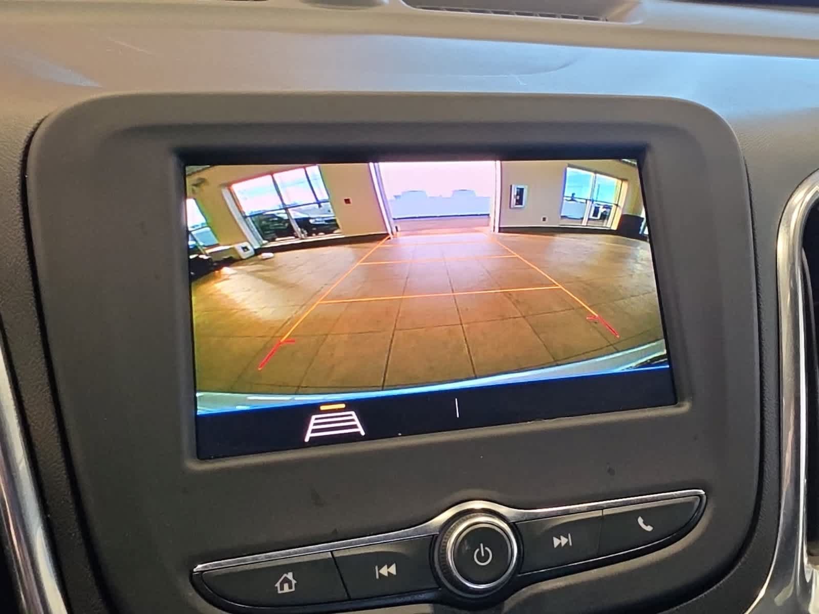 Used 2020 Chevrolet Equinox LT w/ Driver Convenience Package FWD image 32