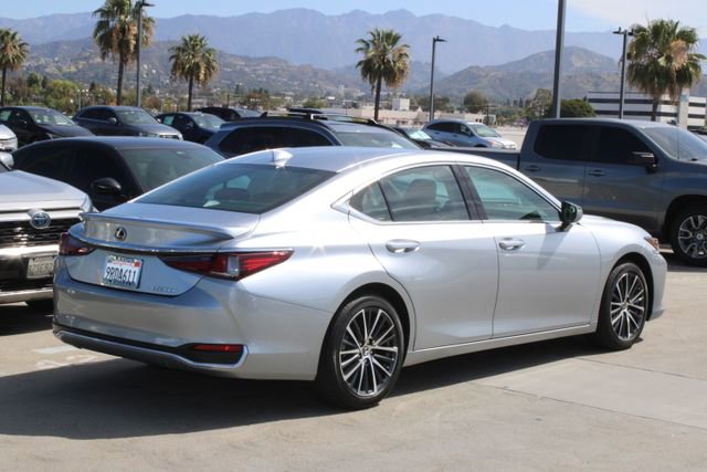 Certified 2025 Lexus ES 300h w/ Premium Package FWD image 21