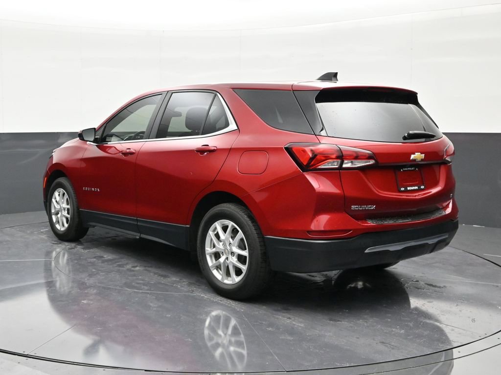 Used 2023 Chevrolet Equinox LT image 3