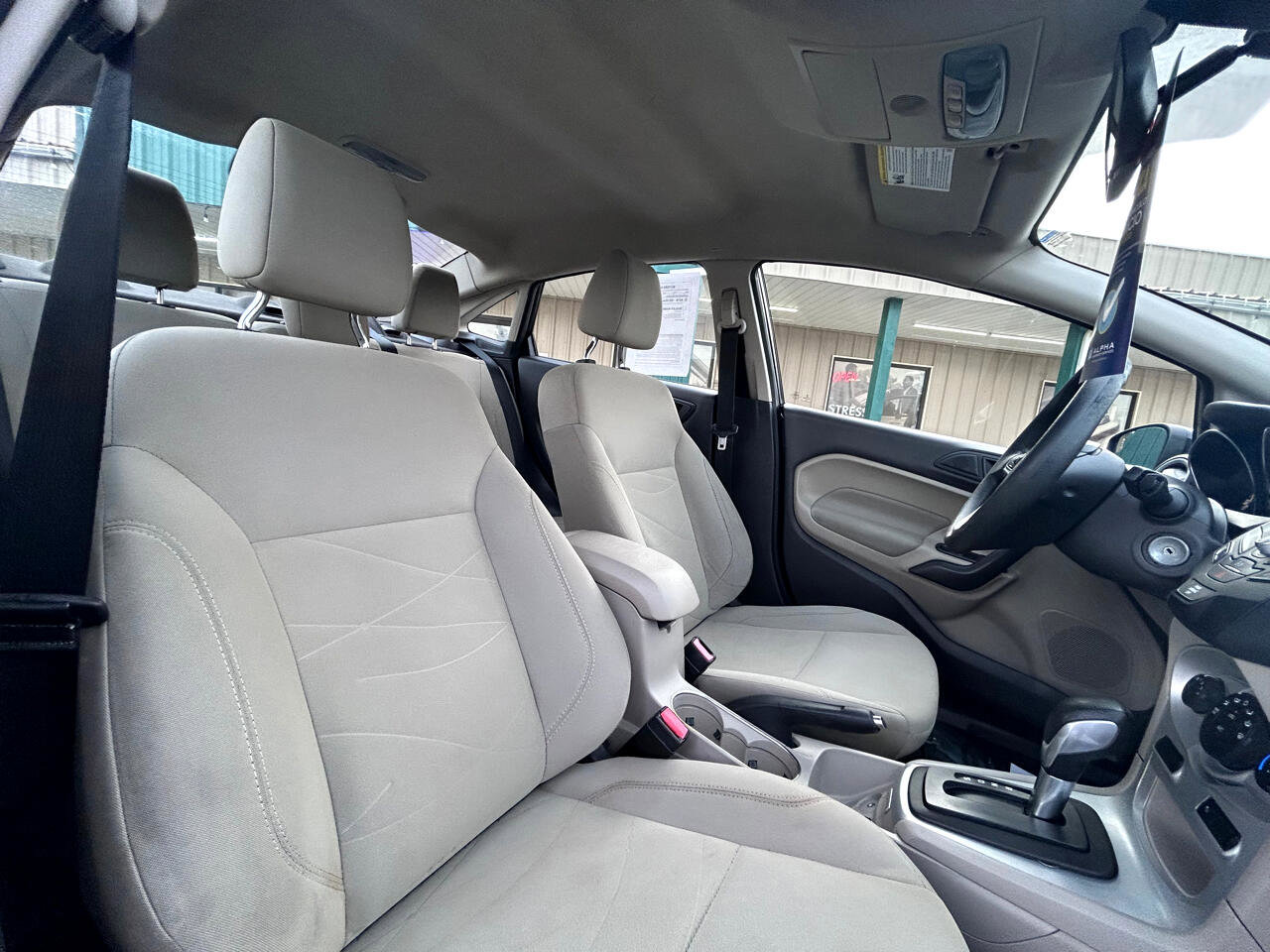 Used 2017 Ford Fiesta SE image 18