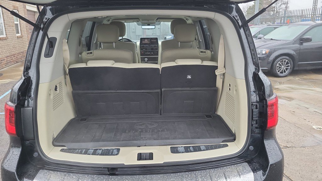 Used 2024 INFINITI QX80 Luxe w/ Cargo Package image 11