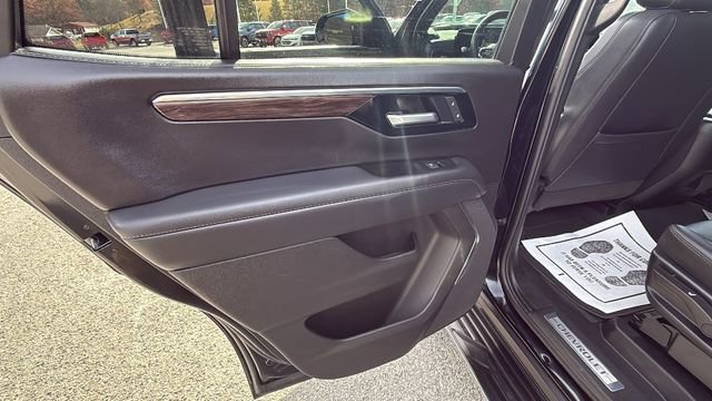 Used 2025 Chevrolet Tahoe LT image 21