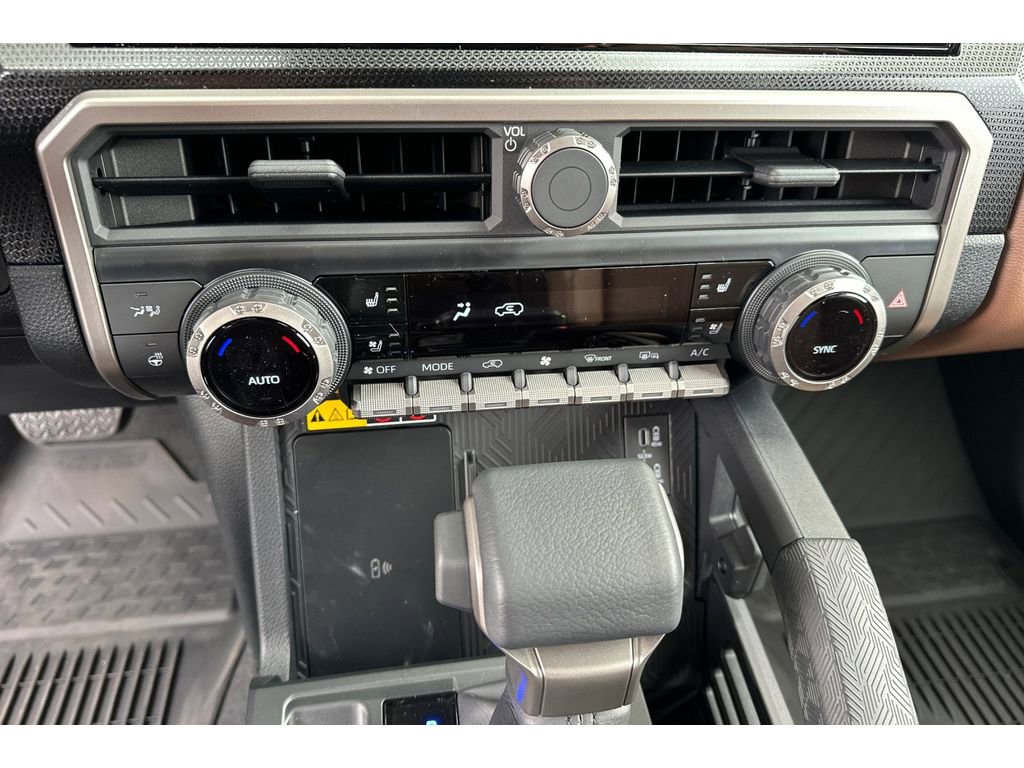 New 2026 Toyota 4Runner Limited AWD/4WD image 24