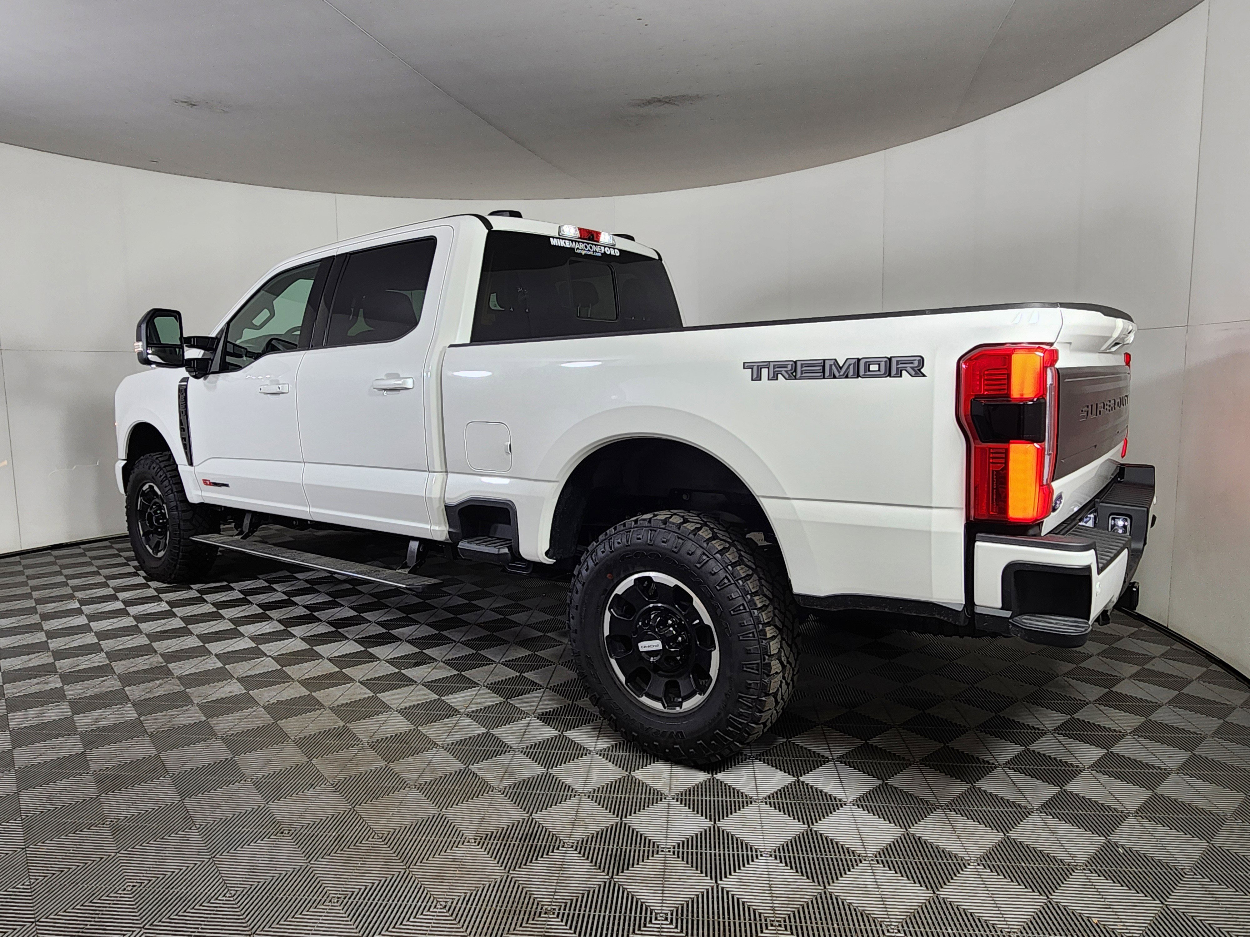 New 2025 Ford F350 Platinum w/ Tremor Off-Road Package image 5