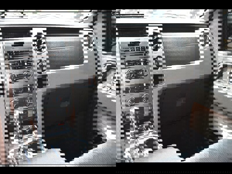 Used 2011 Ford F150 Raptor AWD/4WD image 25