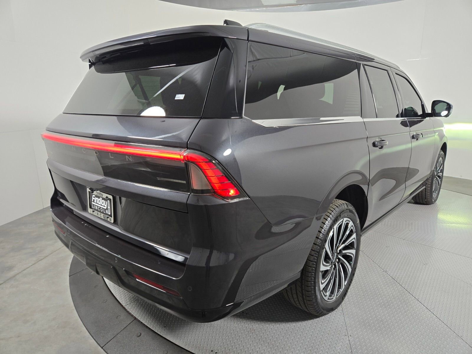 New 2026 Lincoln Navigator L Black Label image 4