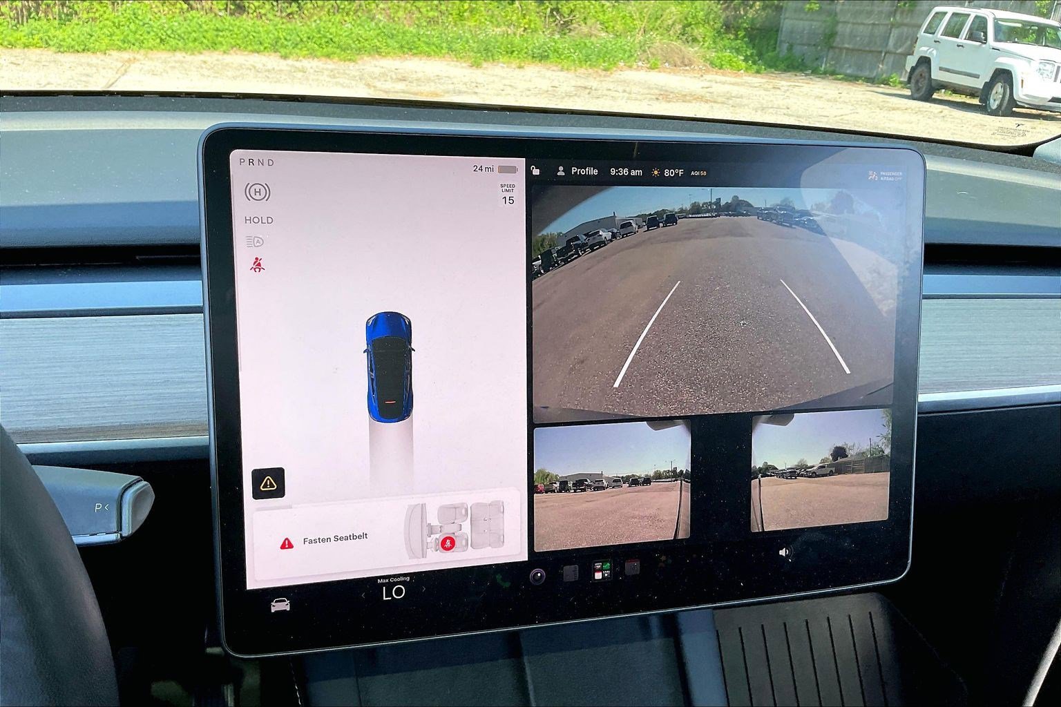 Used 2022 Tesla Model Y Long Range AWD/4WD image 17