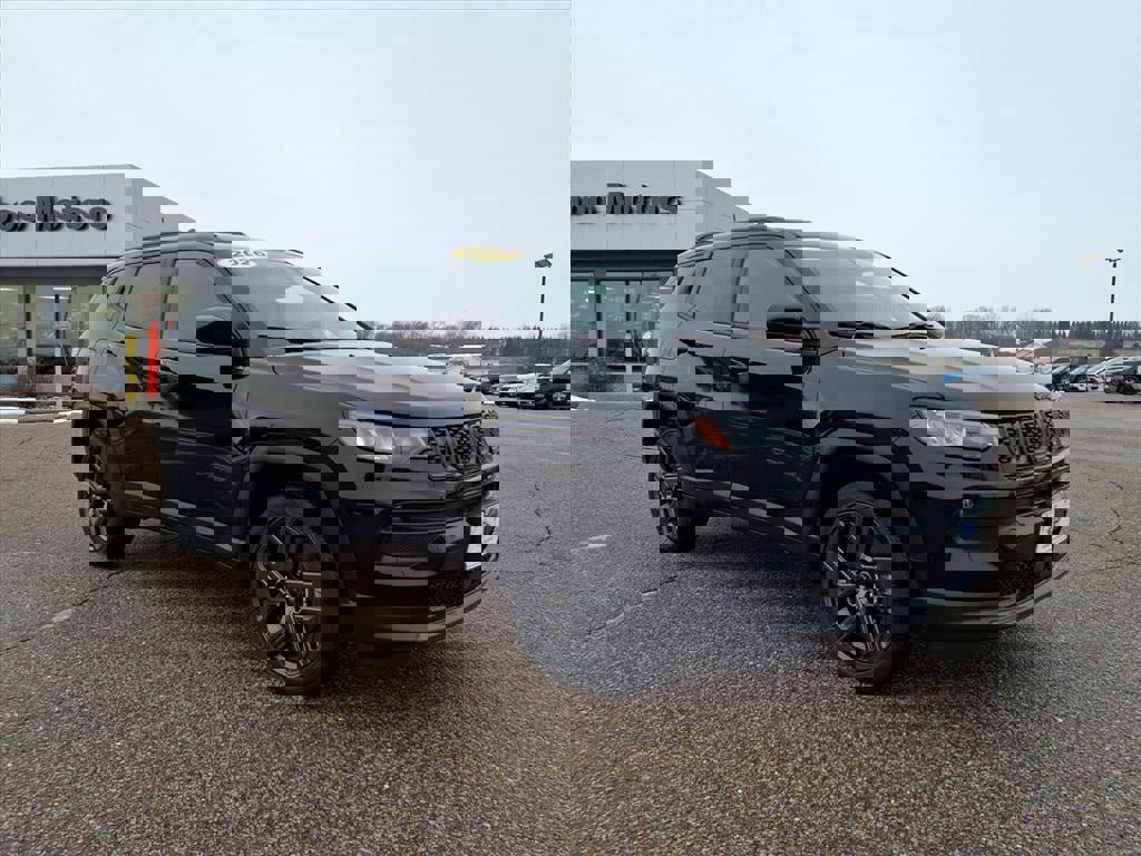 New 2026 Jeep Compass Latitude w/ Sun and Sound Group