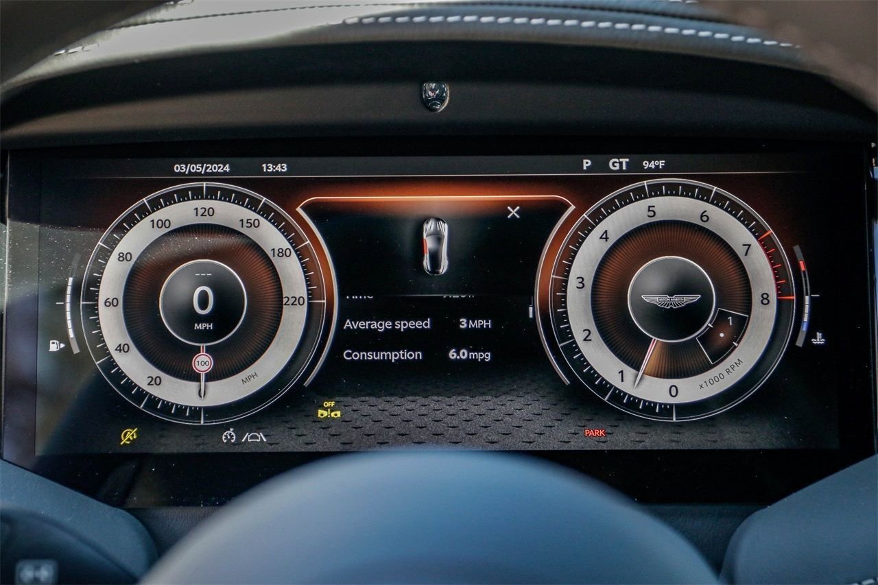 Used 2024 Aston Martin DB12 Coupe image 6