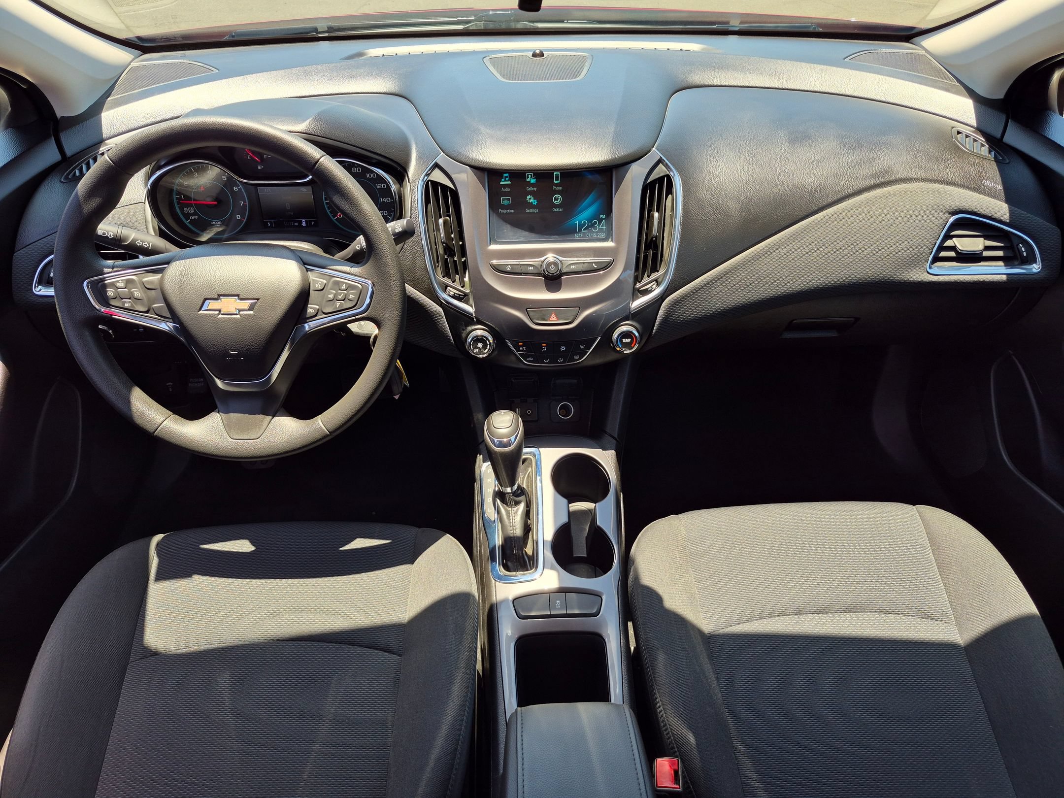 Used 2018 Chevrolet Cruze LT FWD image 26