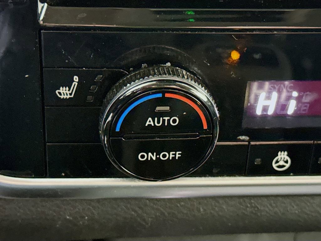 Certified 2024 Nissan Rogue SL image 12