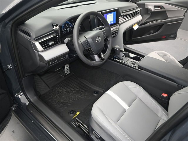 New 2026 Toyota Camry SE image 4
