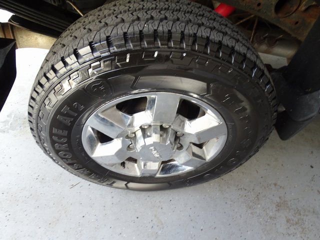 Used 2018 GMC Sierra 2500 SLE w/ Suspension Package, Off-Road image 28