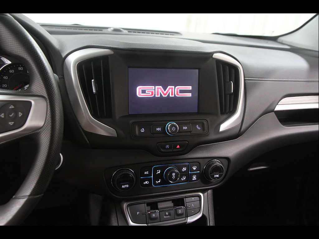 Certified 2023 GMC Terrain SLE w/ Driver Convenience Package FWD image 9