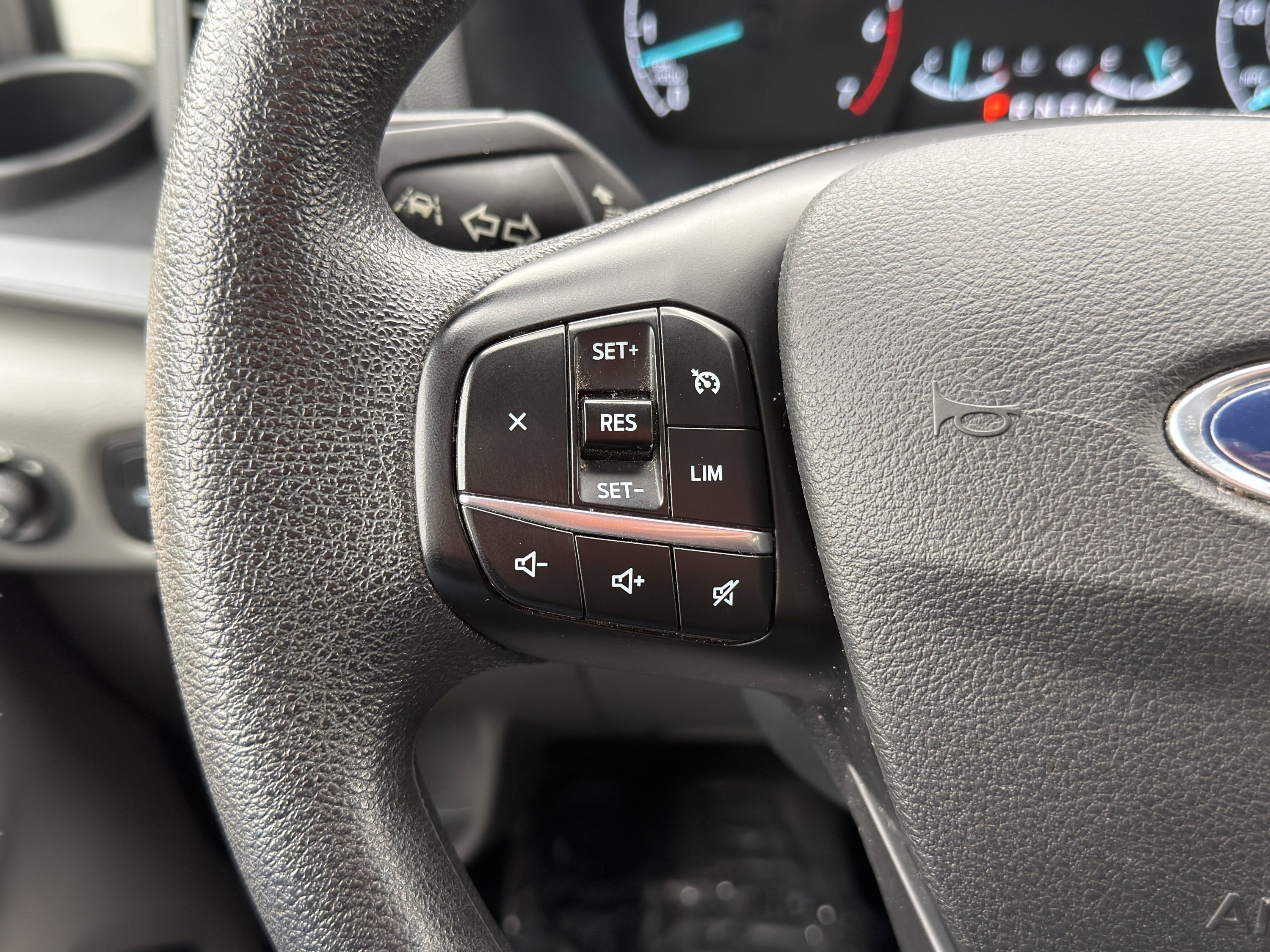 Used 2023 Ford Transit 350 XLT image 42