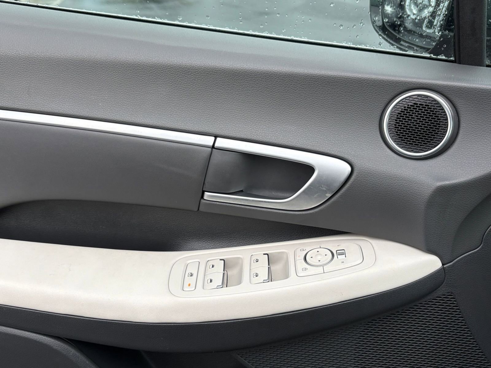 Used 2025 Hyundai Sonata SEL FWD image 18