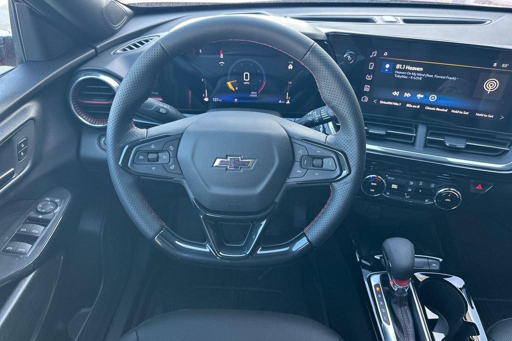 New 2026 Chevrolet Trax RS w/ Sunroof Package FWD image 15