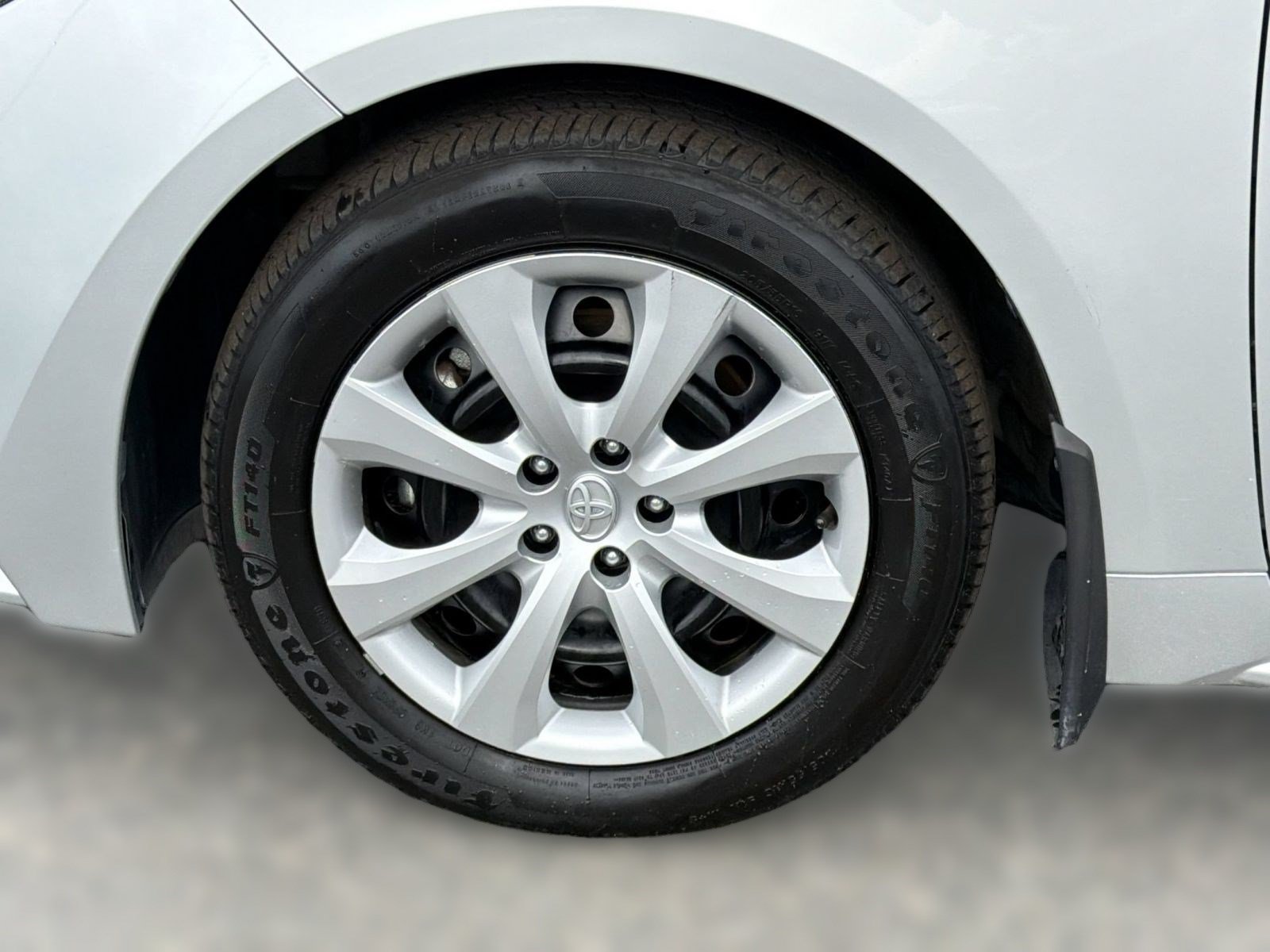 Used 2025 Toyota Corolla LE FWD image 13