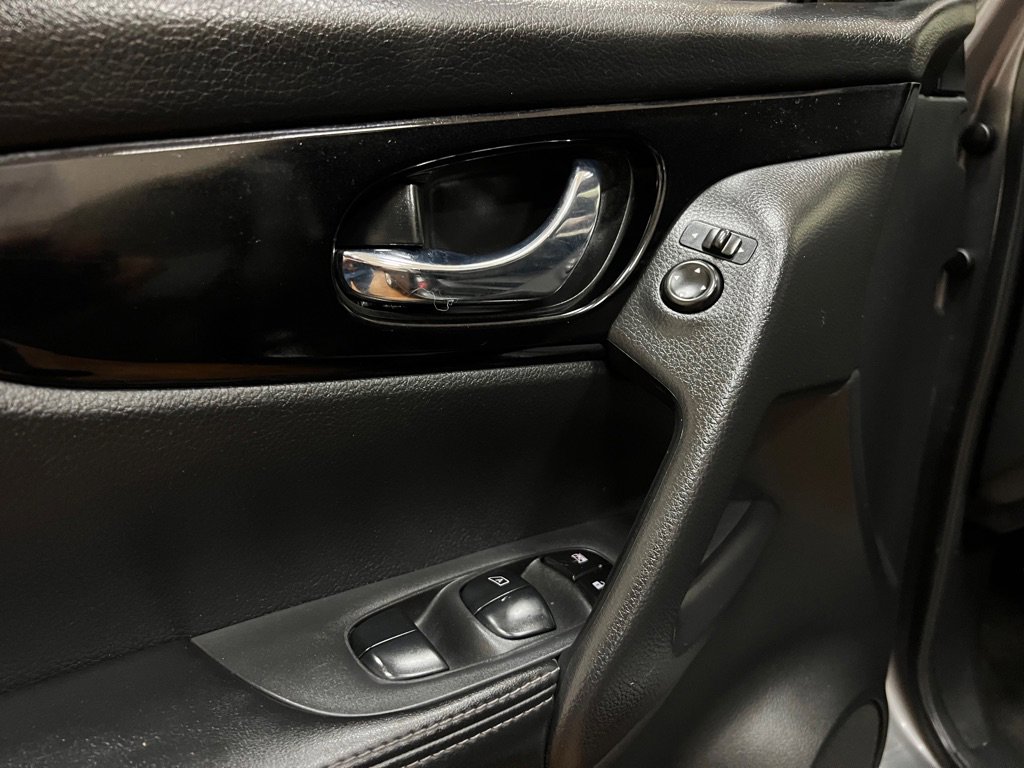 Used 2019 Nissan Rogue Sport SV w/ All-Weather Package AWD/4WD image 20