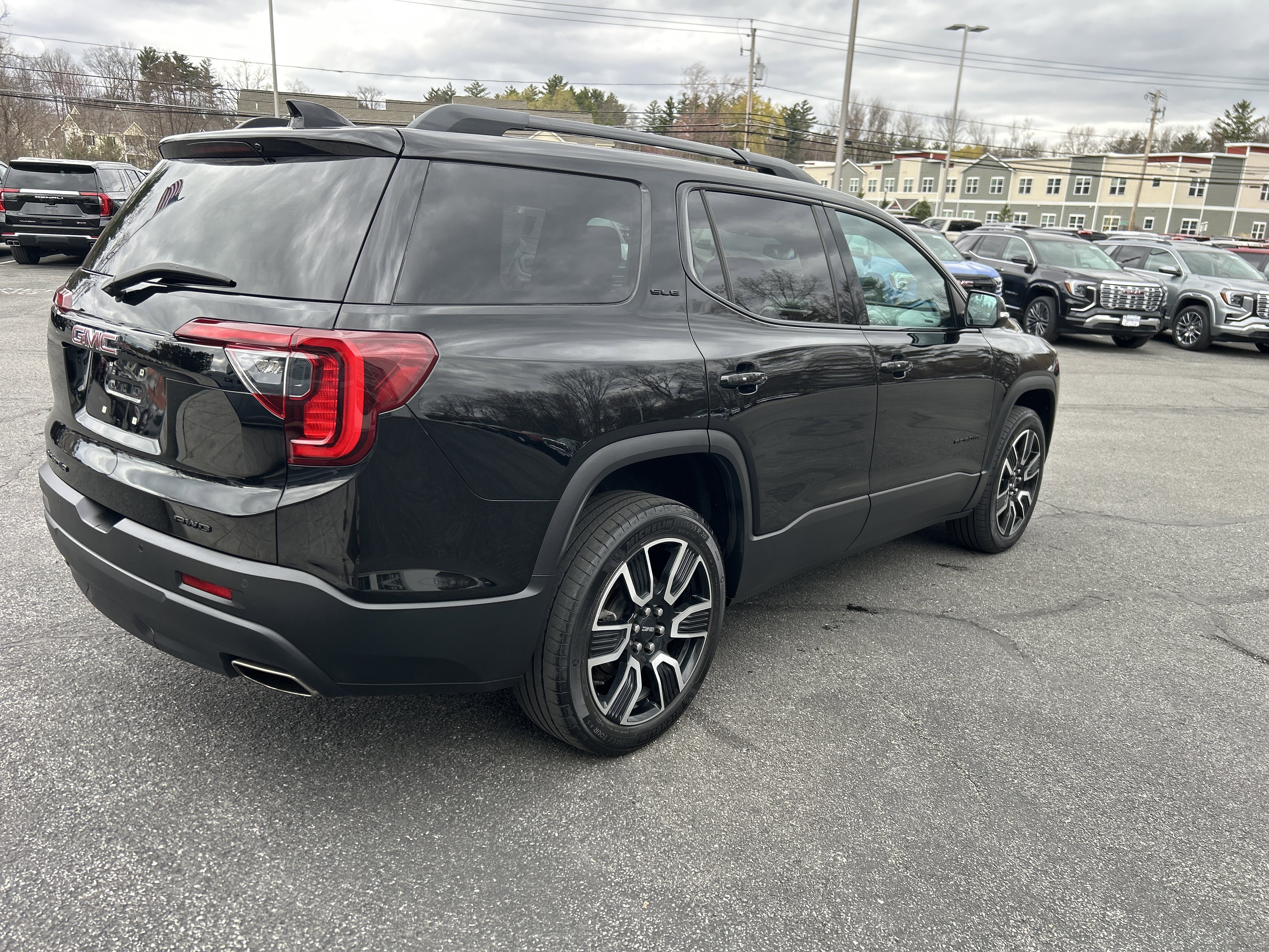 Certified 2021 GMC Acadia SLE w/ Driver Convenience Package image 9