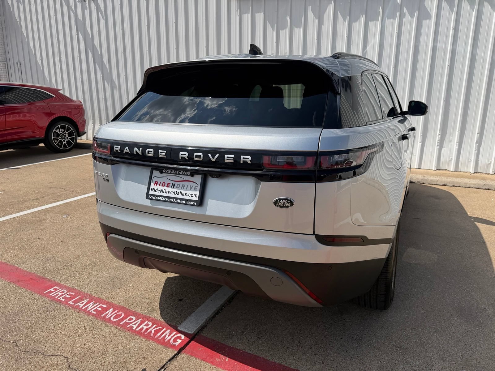 Used 2019 Land Rover Range Rover Velar AWD/4WD image 6