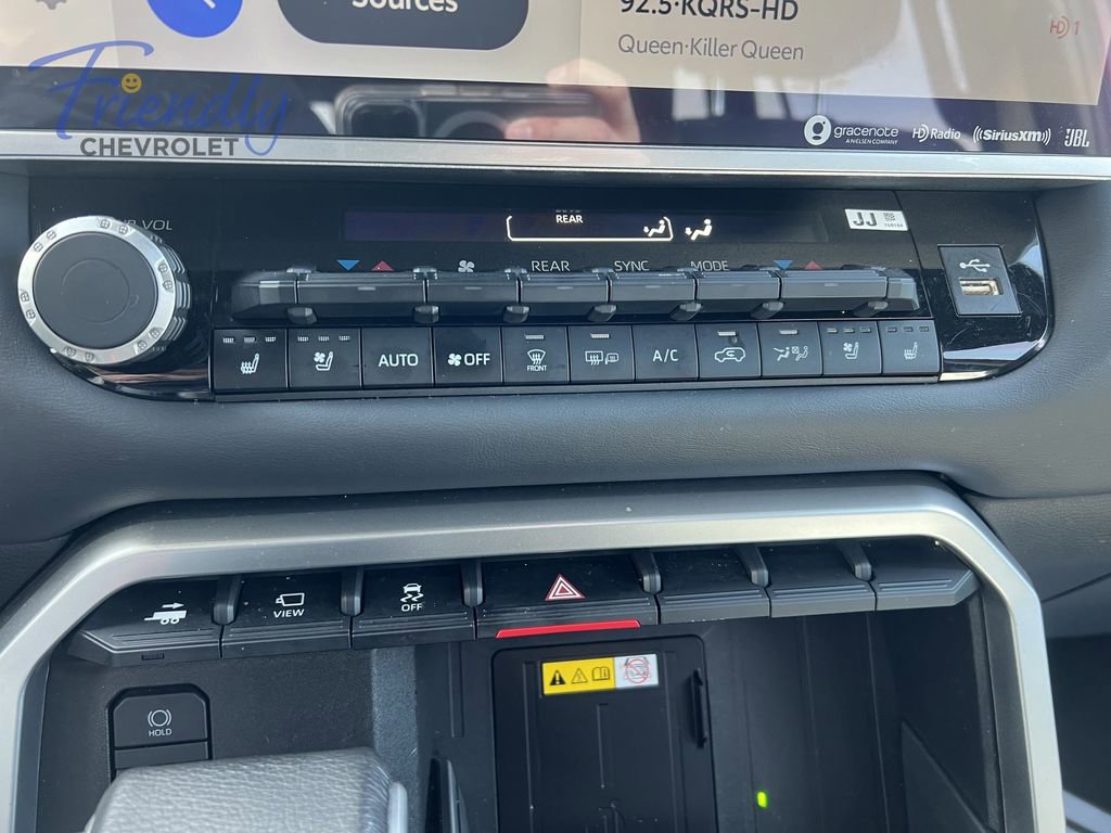 Used 2023 Toyota Sequoia Platinum AWD/4WD image 22