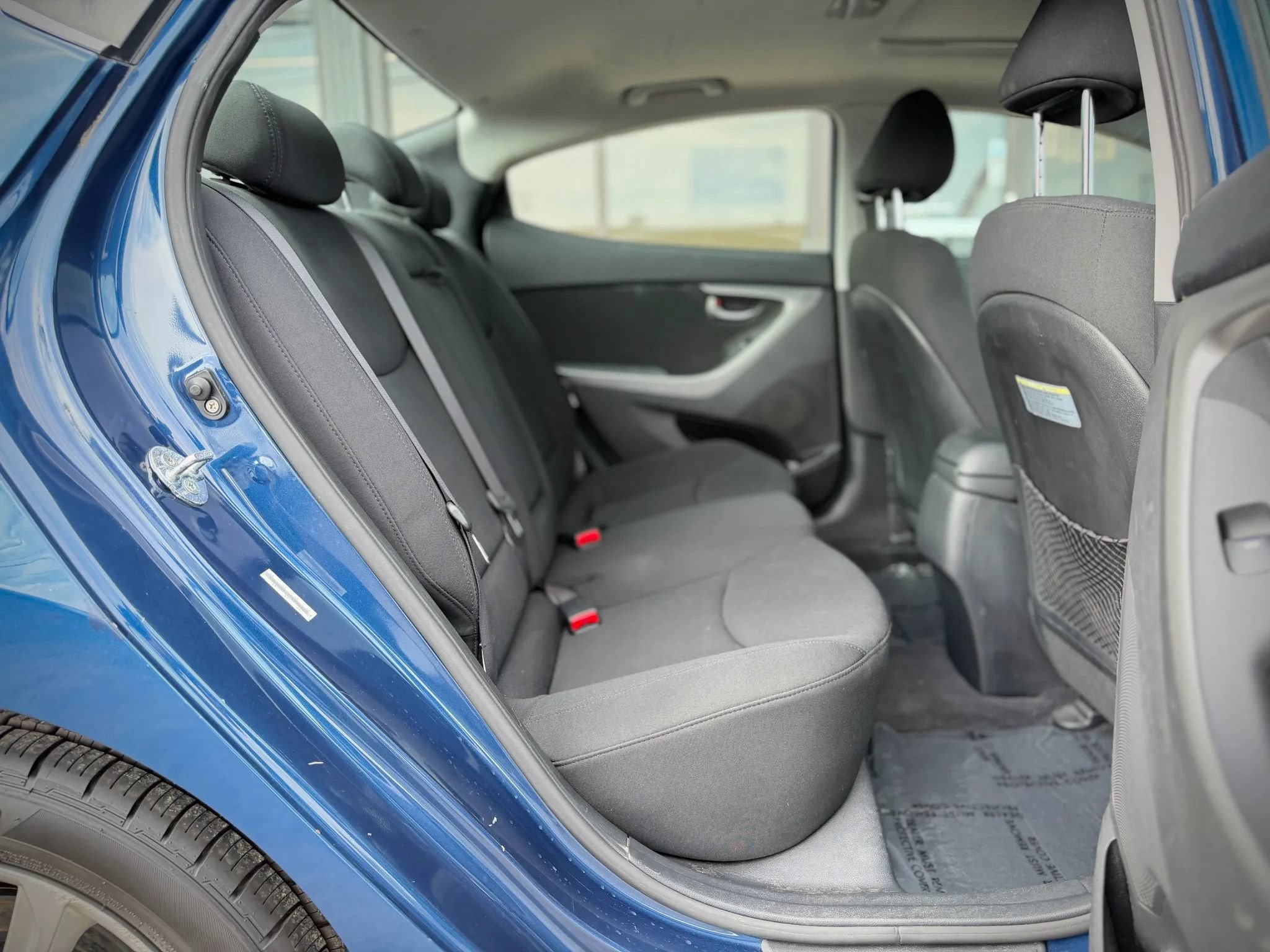 Used 2015 Hyundai Elantra SE w/ Option Group 03 FWD image 15