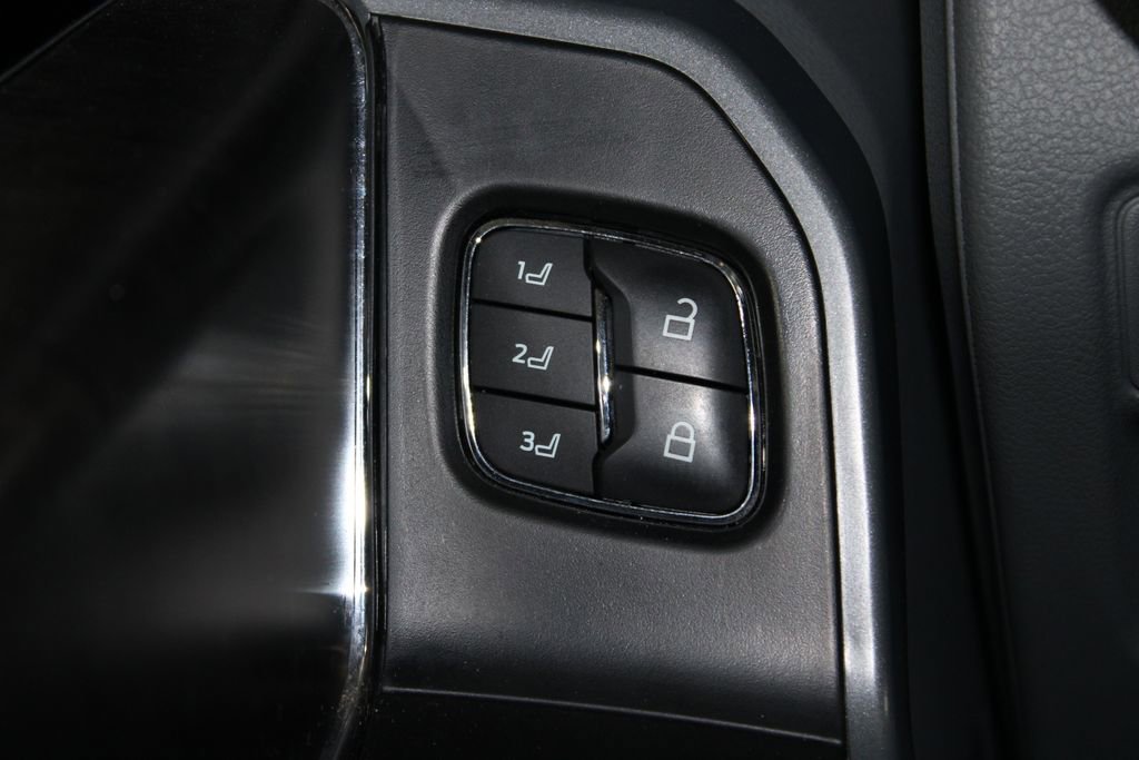 Used 2023 Ford F150 Lariat w/ Max Trailer Tow Package image 40