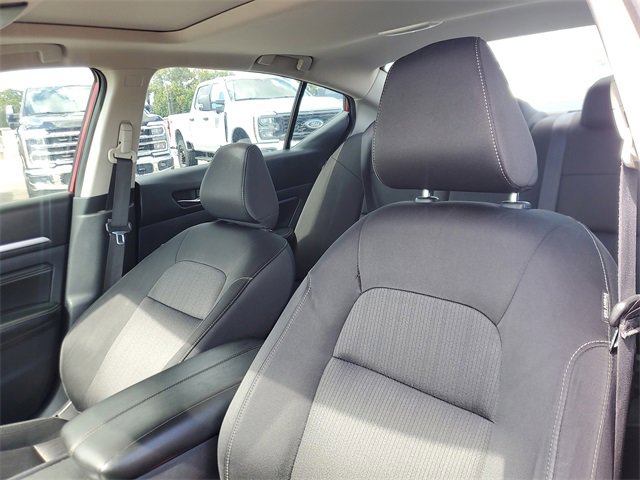 Used 2019 Nissan Altima 2.5 SV image 14