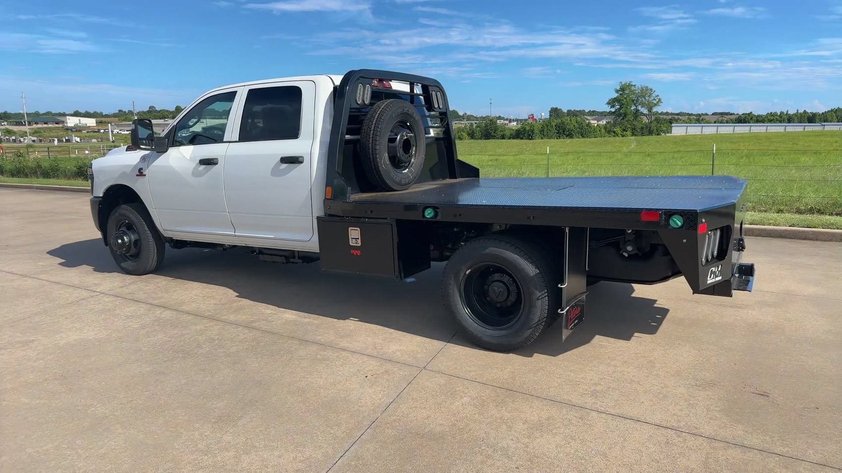 New 2026 RAM 3500 Tradesman AWD/4WD image 5
