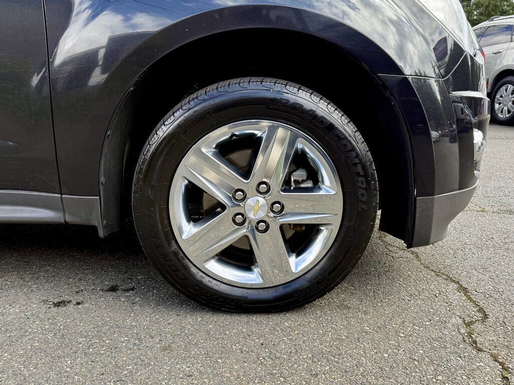 Used 2015 Chevrolet Equinox LTZ image 29