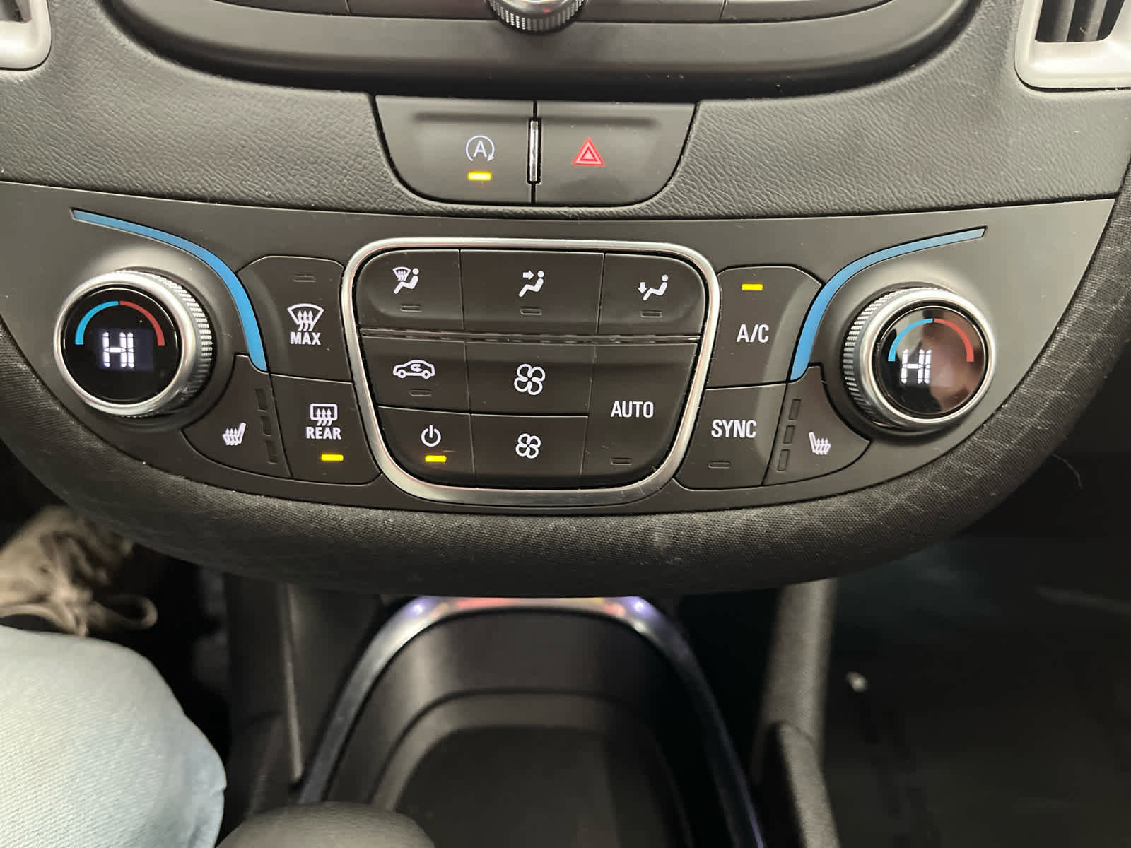 Used 2025 Chevrolet Malibu LT FWD image 29