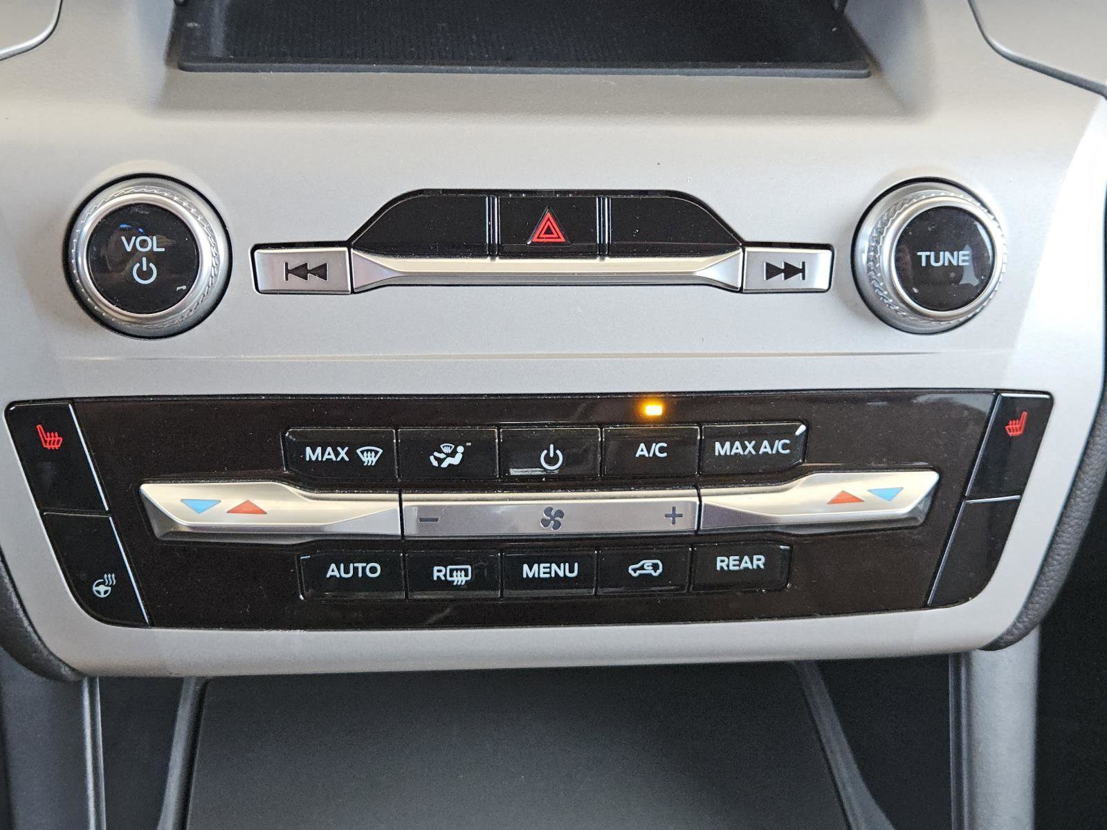 Used 2023 Ford Explorer XLT w/ Equipment Group 202A image 13