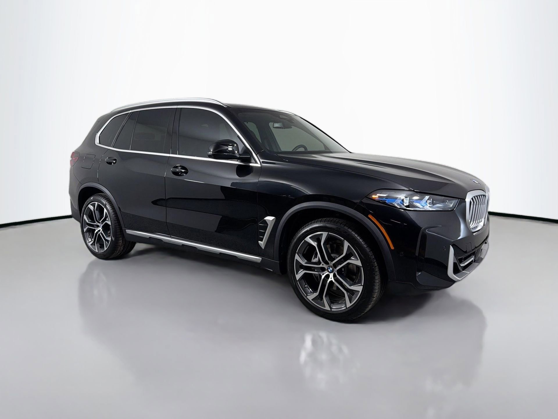 New 2026 BMW X5 sDrive40i w/ Climate Comfort Package image 3