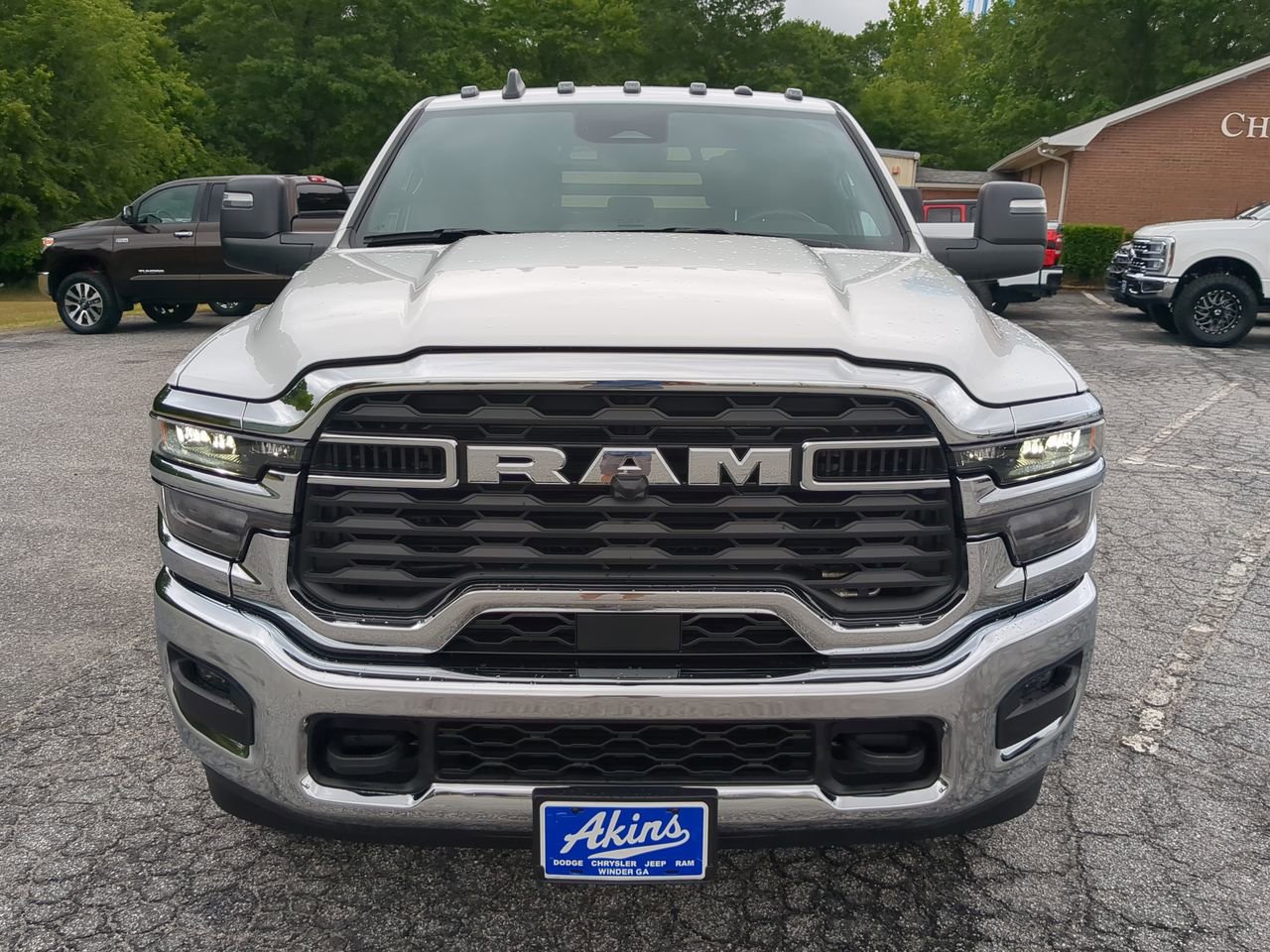 New 2025 RAM 3500 Tradesman w/ Chrome Appearance Group AWD/4WD image 7